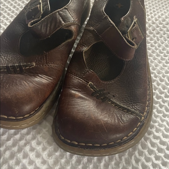 Dr. Martens VTG Brown Leather Women's Mary Jane Shoes - Picture 3 of 6